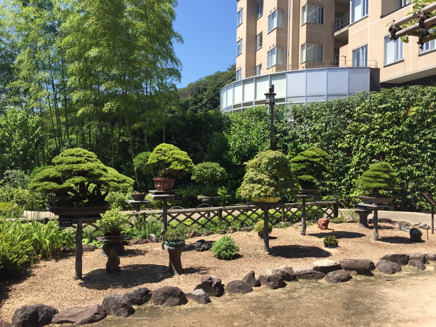 八王子市・高尾駒木野庭園。株式会社やましたグリーンは、高尾駒木野庭園の指定管理事業者です。