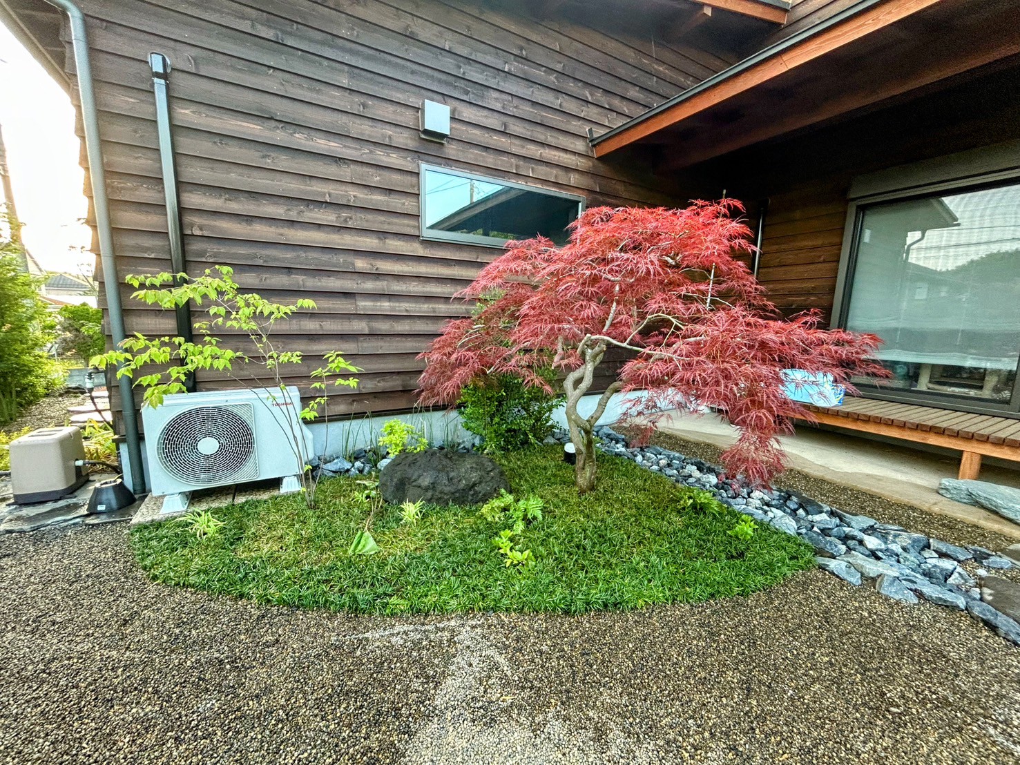 八王子市W様 植木の里親を活用でリフォーム。植木の里親を活用していただきました。株式会社やましたグリーンの事例です。